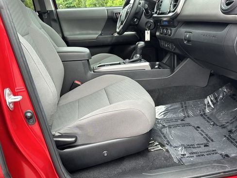 Used 2022 Toyota Tacoma SR5 w/ Technology Package RWD image 15