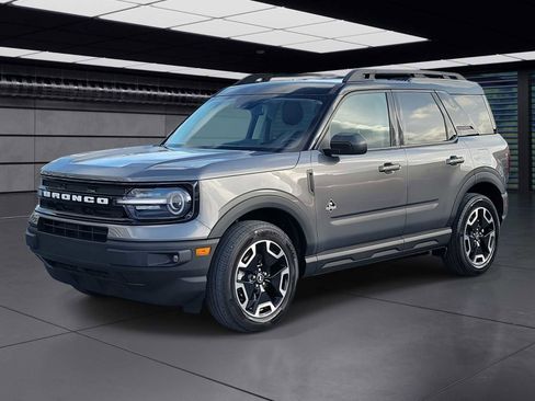 Used 2022 Ford Bronco Sport Outer Banks image 1