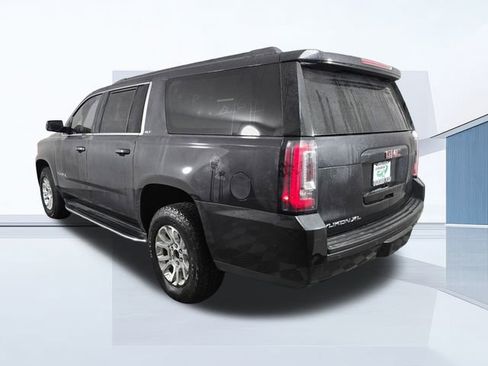 Used 2020 GMC Yukon XL SLT image 5