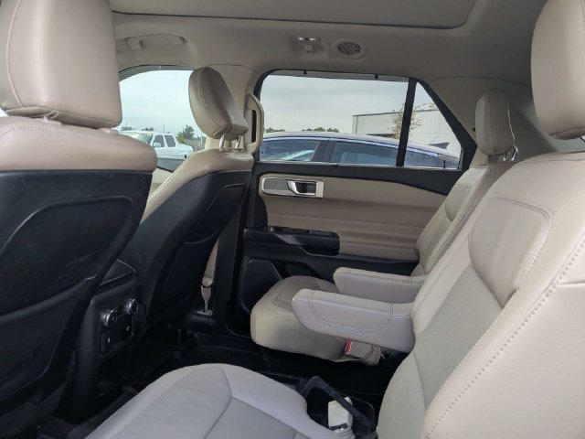 Used 2020 Ford Explorer Limited w/ Class III Trailer Tow Package RWD image 15