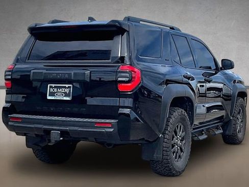 Used 2025 Toyota 4Runner SR5 AWD/4WD image 2