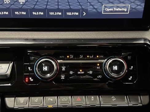 Used 2024 GMC Sierra 2500 AT4 w/ AT4 Premium Plus Package image 20