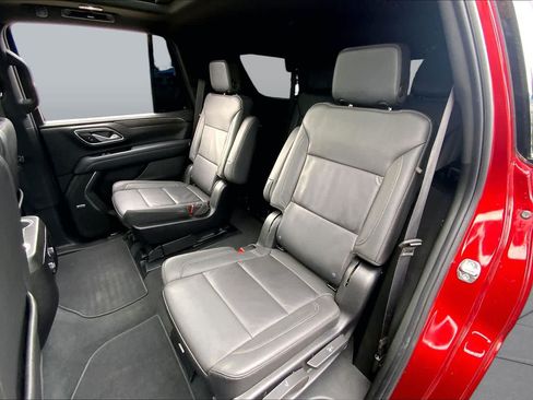 Used 2024 Chevrolet Tahoe Z71 w/ Luxury Package AWD/4WD image 21