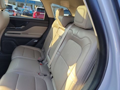 Used 2022 Lincoln Corsair Reserve w/ Equipment Group 201A image 11