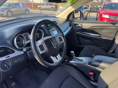 Used 2018 Dodge Journey SE w/ Popular Equipment Group image 7