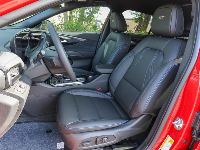 New 2026 Buick Envista Sport Touring w/ Convenience I Package FWD image 15