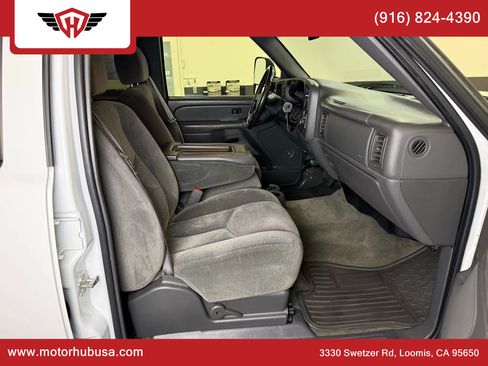 Used 2007 Chevrolet Silverado 2500 LT w/ Heavy-Duty Power Package image 46