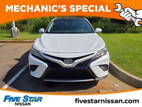 Used 2019 Toyota Camry XSE FWD image 2
