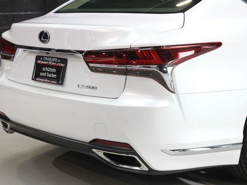 Used 2020 Lexus LS 500 w/ Luxury Package image 17