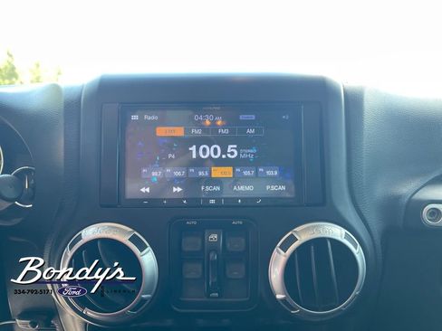 Used 2013 Jeep Wrangler Unlimited Sport AWD/4WD image 5