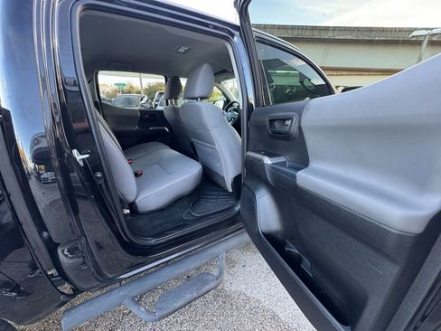Used 2021 Toyota Tacoma SR5 image 32