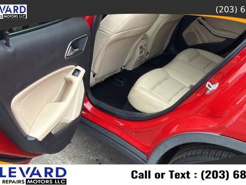 Used 2016 Mercedes-Benz GLA 250 4MATIC image 31