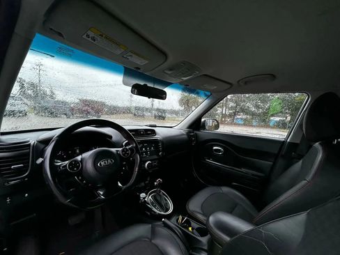 Used 2018 Kia Soul ! image 22
