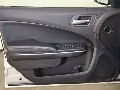 Used 2019 Dodge Charger Police image 19