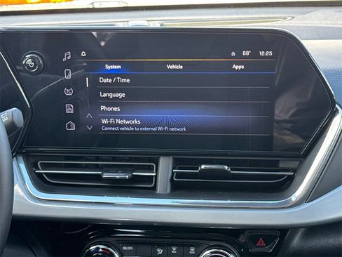 Used 2026 Chevrolet Trax LT w/ Driver Confidence Package image 23