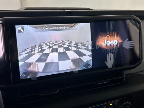 New 2025 Jeep Gladiator Sport image 27