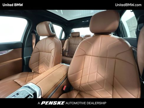 New 2025 BMW 760i xDrive w/ Executive Package image 13