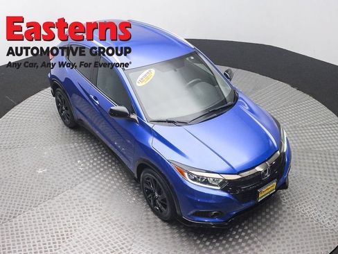 Used 2021 Honda HR-V Sport image 3