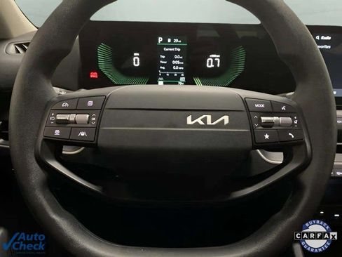 Used 2025 Kia K4 LX image 36