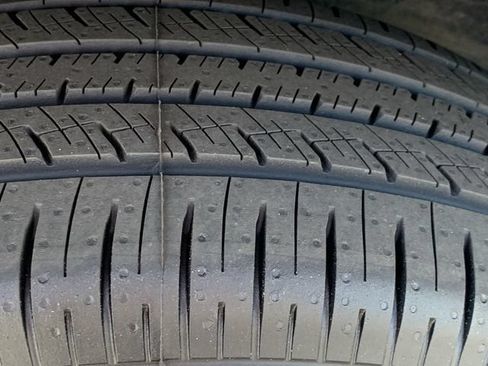 Certified 2025 Toyota RAV4 LE FWD image 34