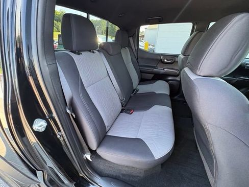 Used 2021 Toyota Tacoma TRD Off-Road AWD/4WD image 26