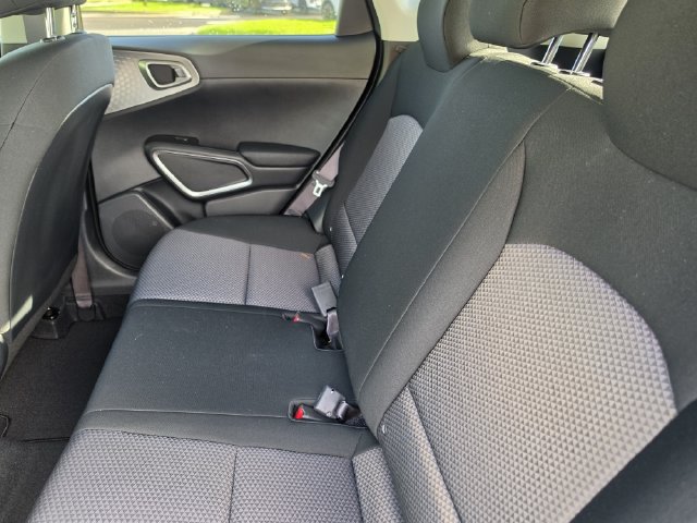 Certified 2025 Kia Soul LX FWD image 11