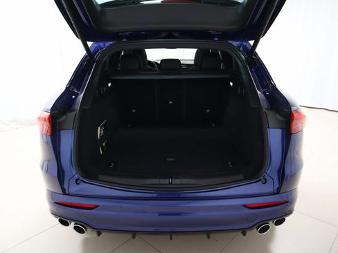 New 2025 Maserati Grecale GT image 11