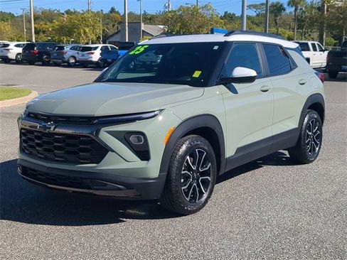 Used 2025 Chevrolet TrailBlazer ACTIV w/ Driver Confidence Package image 9