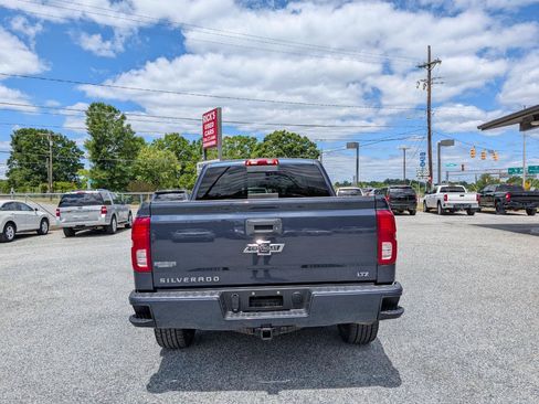 Used 2018 Chevrolet Silverado 1500 LTZ Z71 w/ Centennial Edition AWD/4WD image 8