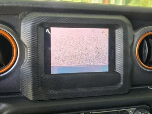 Used 2021 Jeep Gladiator Mojave w/ LED Lighting Group AWD/4WD image 15