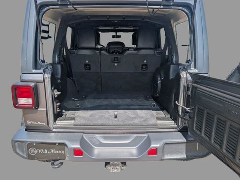 Used 2020 Jeep Wrangler Unlimited Sahara AWD/4WD image 69