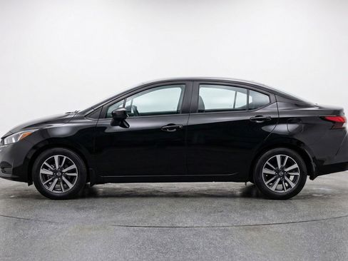 Used 2025 Nissan Versa SV FWD image 5