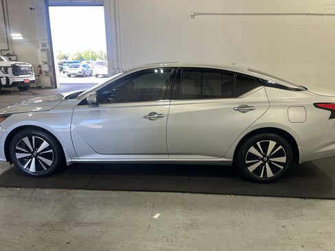 Used 2020 Nissan Altima 2.5 SL AWD/4WD image 9