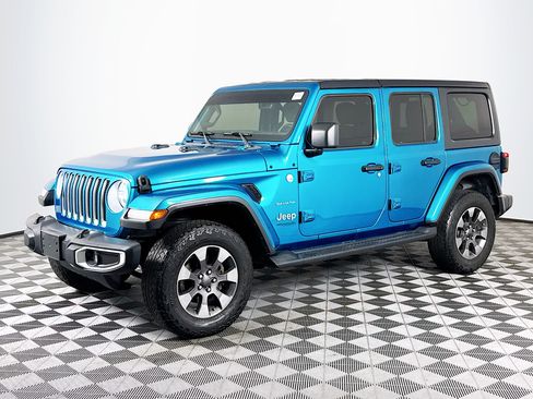 Used 2019 Jeep Wrangler Unlimited Sahara w/ Dual Top Group image 4
