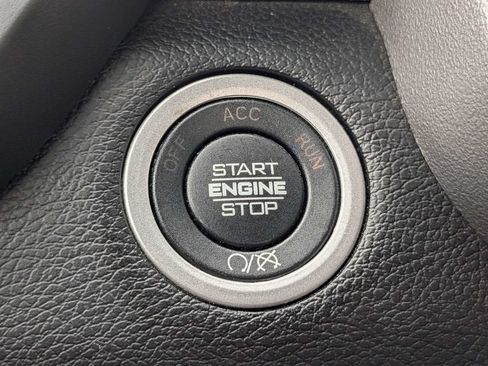 Used 2024 RAM 2500 Big Horn AWD/4WD image 27