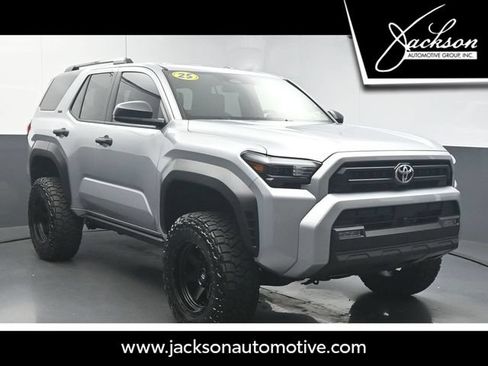 Used 2025 Toyota 4Runner SR5 AWD/4WD image 1