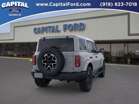 New 2026 Ford Bronco Outer Banks AWD/4WD image 8