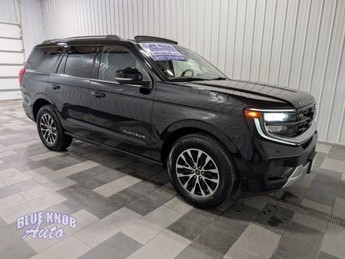 Used 2025 Ford Expedition Platinum image 5