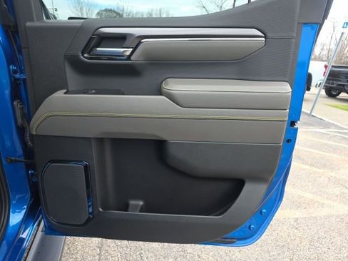 Used 2022 Chevrolet Silverado 1500 ZR2 image 14