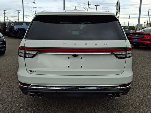 Used 2023 Lincoln Aviator Reserve w/ Equipment Group 201A AWD/4WD image 9