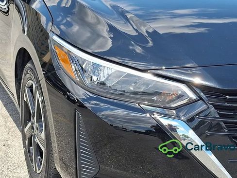 Used 2024 Nissan Sentra SV FWD image 9