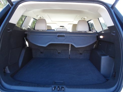 Used 2017 Ford Escape Titanium w/ Equipment Group 301A image 5