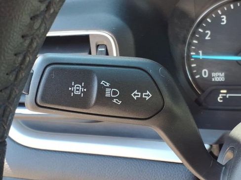 Used 2022 Ford Explorer XLT w/ Equipment Group 202A AWD/4WD image 29