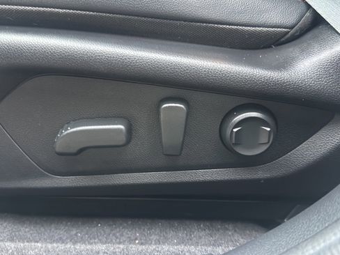 Used 2024 Subaru Crosstrek 2.5i Limited image 14