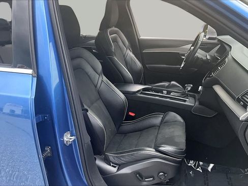 Used 2019 Volvo XC90 T6 R-Design w/ Advanced Package AWD/4WD image 9