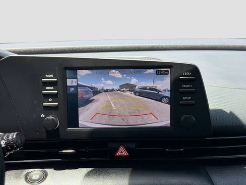 Certified 2025 Hyundai Elantra Sport FWD image 13