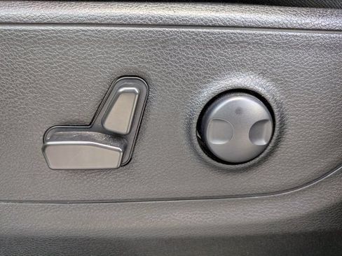 Used 2023 RAM 1500 Big Horn RWD image 19