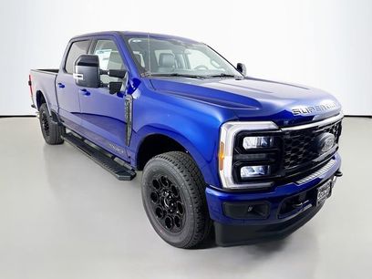 New 2026 Ford F250 Lariat w/ Black Appearance Package