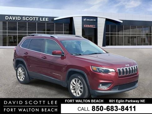 Used 2019 Jeep Cherokee Latitude w/ Popular Appearance Group FWD image 1