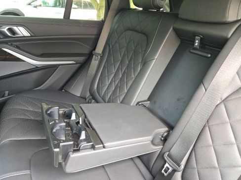 Used 2024 BMW X5 xDrive40i w/ Premium Package AWD/4WD image 37